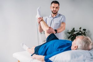 Fisioterapia y rehabilitación para pacientes con accidente cerebrovascular